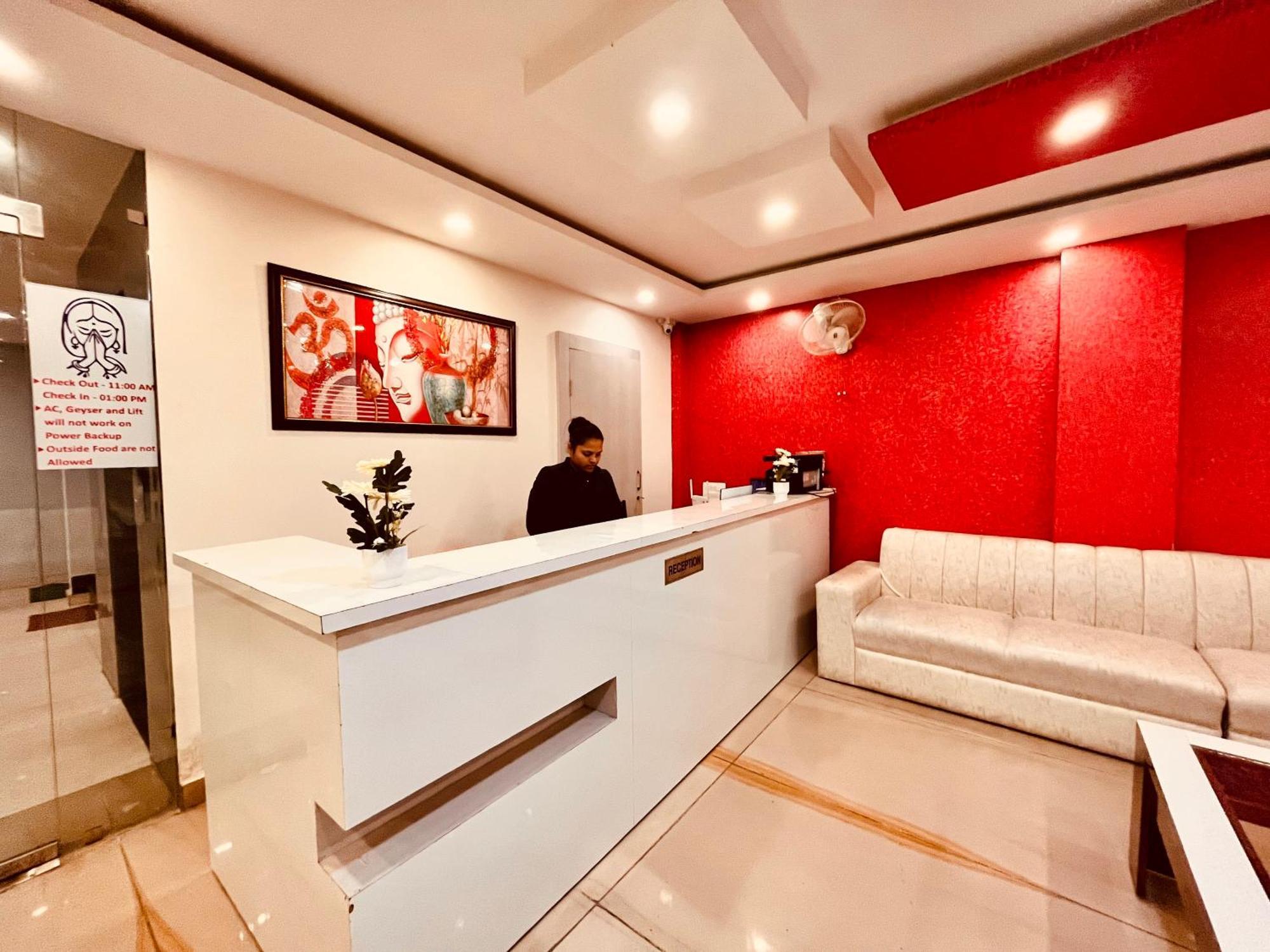 Hotel Sampat Royal Cafe Delhi  Esterno foto